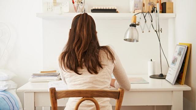 电脑桌面文件怎么随意摆放，怎样才可以使电脑桌面上的图标和文件随意摆放（不是腿麻就是腰疼：合理的尺寸）