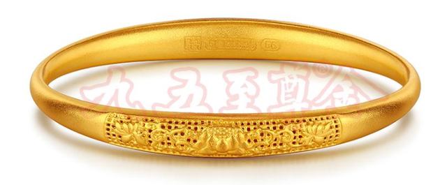 黄金手镯佩戴的讲究，黄金手镯尺寸测量方法及佩戴（黄金手镯到底该怎么买）