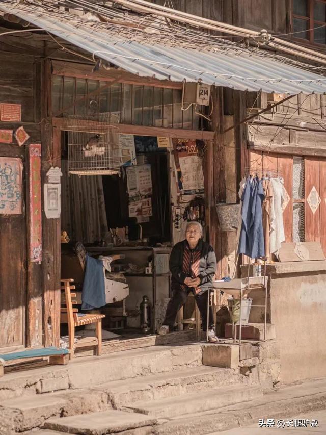 抚仙湖要门票吗，抚仙湖攻略一日游（挖到李健超爱的神仙小城）