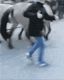 男孩子第一次见丈母娘应该做些什么，第一次见丈母娘注意什么（有什么需要注意的吗）