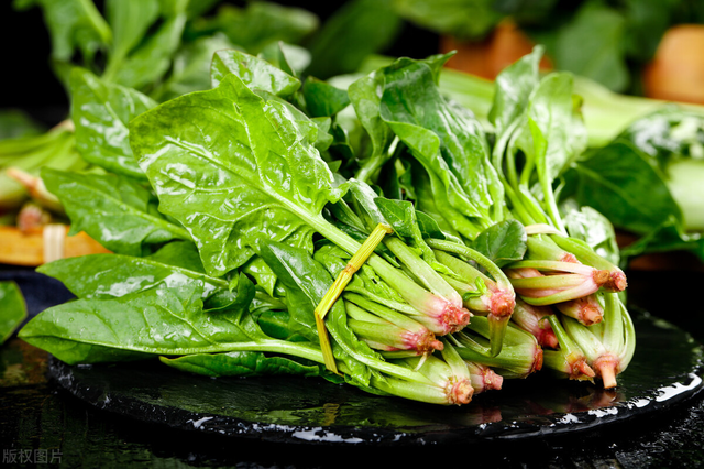 菠菜最好吃的15种做法，分享3种不同做法