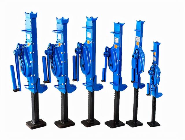 千斤顶工作原理，千斤顶的工作原理是什么（成华制造带你了解机械千斤顶工作原理及工作步骤）