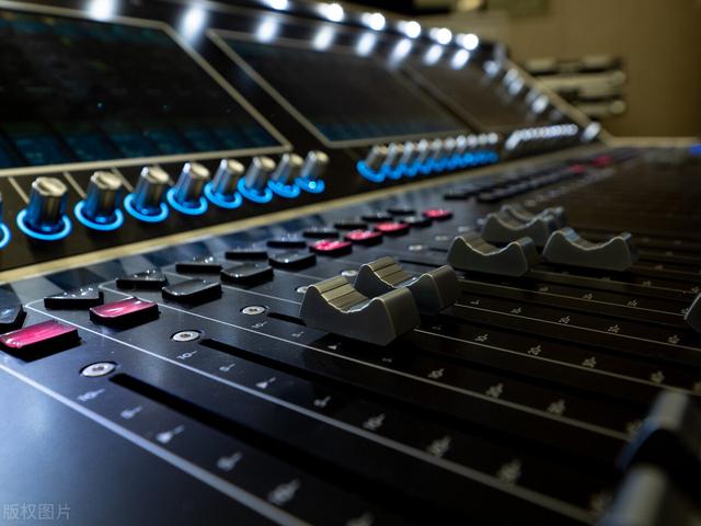 手机怎么剪辑音乐，手机怎么用华为音乐自制剪辑铃声（剪辑好的视频怎么配音）