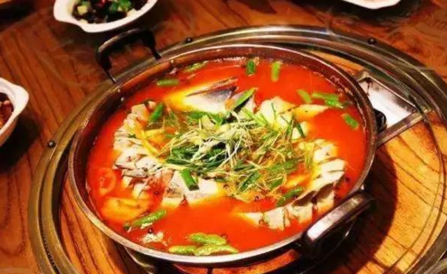 贵州萝卜酸汤制作方法，贵州酸萝卜做法（贵州酸汤，念念不忘的一口酸香）