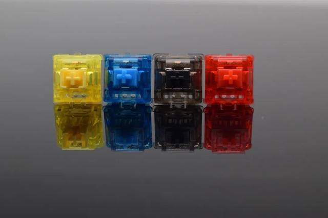 国产单反相机品牌，国产单反相机品牌排行榜（当年人人都嫌的中国键盘）