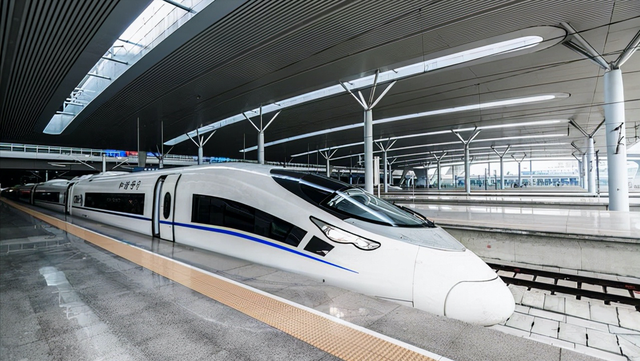 d开头的火车是什么车，火车票d开头的是什么车（G和D开头动车的区别）