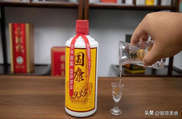 春节送礼的寓意都有哪些，春节送礼的寓意都有哪些呢（十五月圆佳节至）