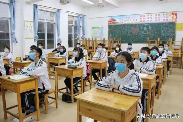 氢硫酸在空气中变质，氢在空气中变质（中考化学氢氧化钠变质的考点分析）