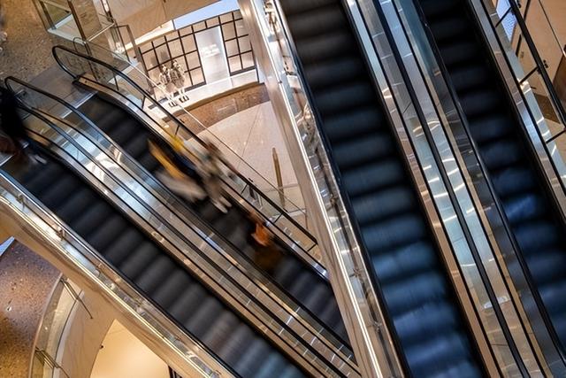 yn是什么牌子，1799元国产全画幅自动对焦镜头