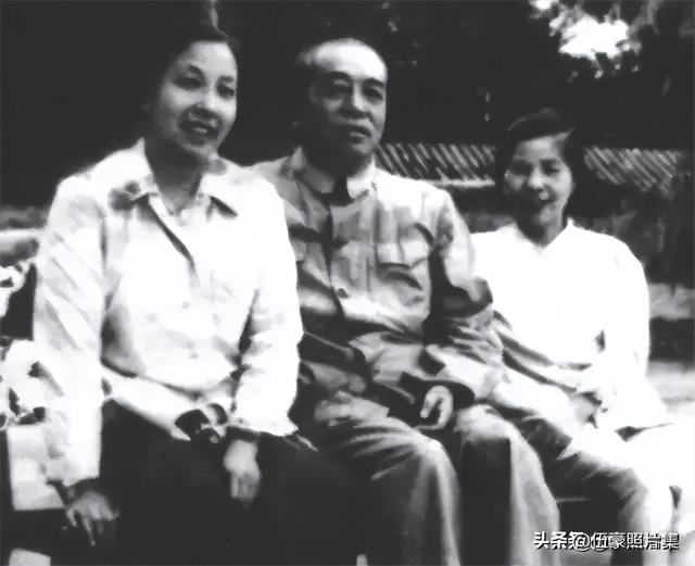 浦安修第二任丈夫，浦安修小彭德怀元帅多少岁（彭德怀元帅和妻子浦安修的9张合影）
