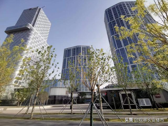 华润置地·未来城市内部，市价6折，几万西安人摇号抢购