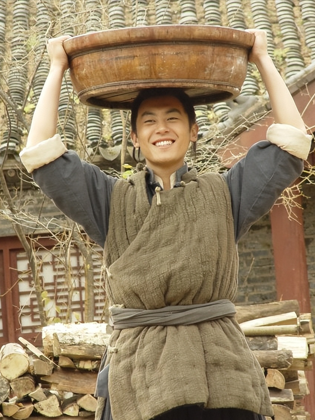 国产电视剧排行榜，十部必看国产电视剧推荐（近30年口碑高的10部国产剧）