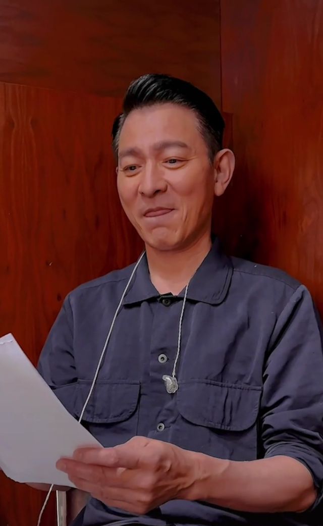 刘德华多少岁了今年，刘德华年龄今年多大（苹果肌下垂皱纹深老了不少）