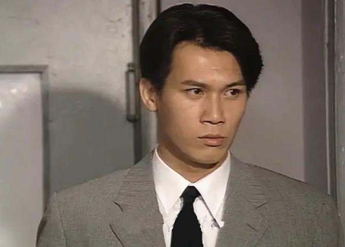 碧血青天杨家将的演员，碧血青天杨家将演员现状（亚视小生甄志强复出做直播）