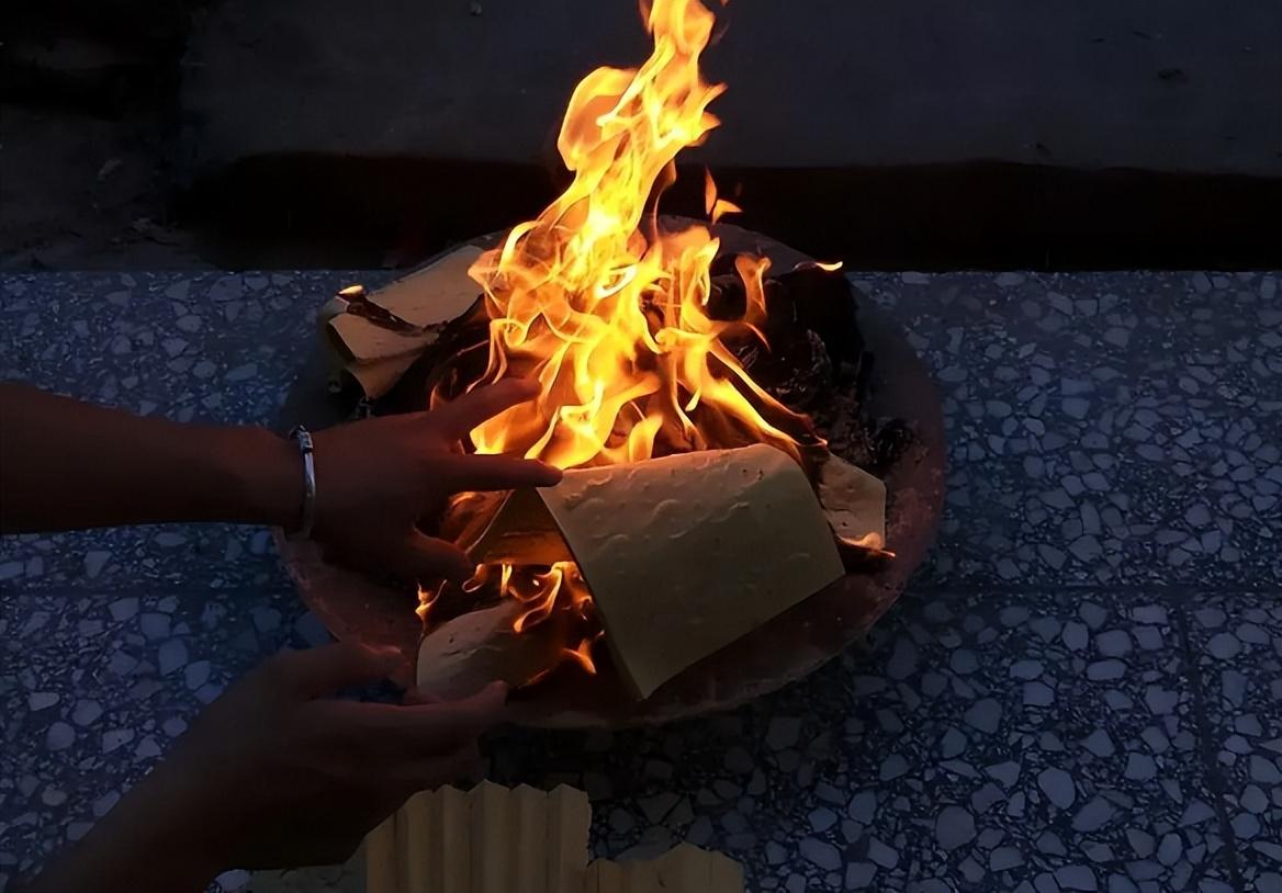 清明节包袱怎么写图片,中元节"烧包"的封面咋写