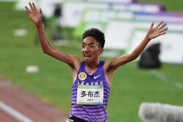 800米世界纪录是多少，800米世界纪录是多少米（中国男子缺席田径世锦赛的8项径赛）