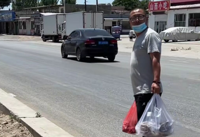 马肉怎么吃，马肉怎么吃好吃请你告诉一声（河北国道边的驴马肉自助）