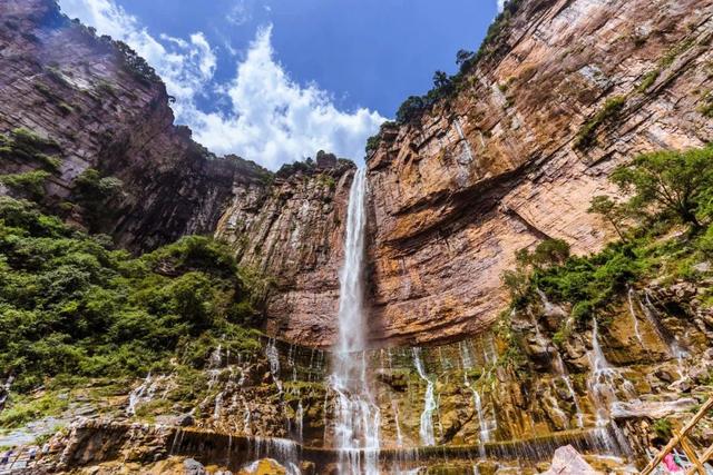举起手来拍摄地，举起手来拍摄地郭亮村介绍（悬崖上有隐秘古村）