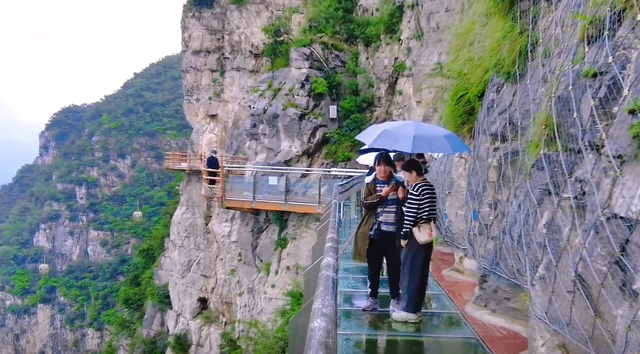 伏羲山大峡谷的主要景点，伏羲山大峡谷景区一日游攻略（打卡郑州必去6大山水景点）