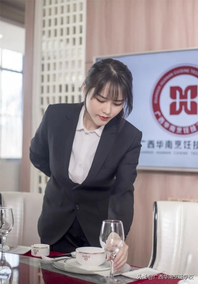 酒店管理专业就业前景，2018年酒店管理专业就业方向与就业前景分析（全球十大热门行业之一）