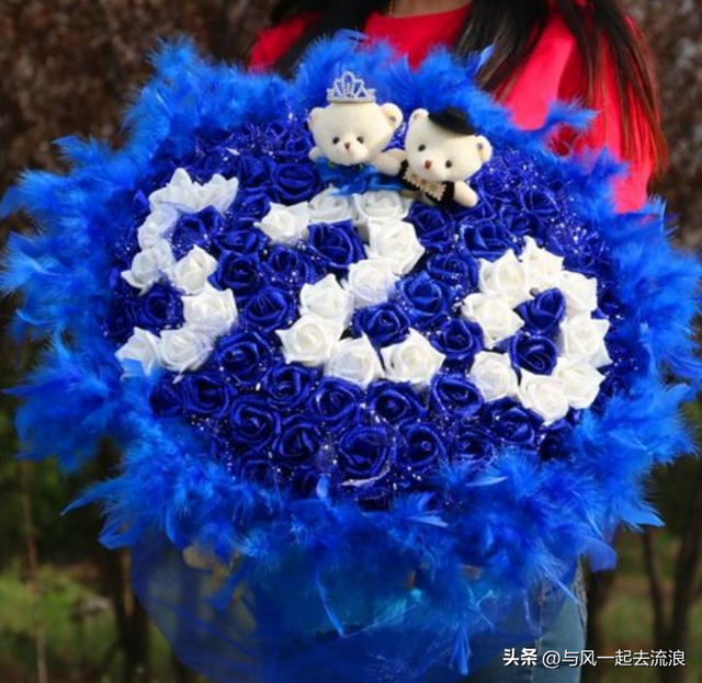 情人节送多少玫瑰，情人节送多少朵玫瑰（送多少有讲究<完整版>）