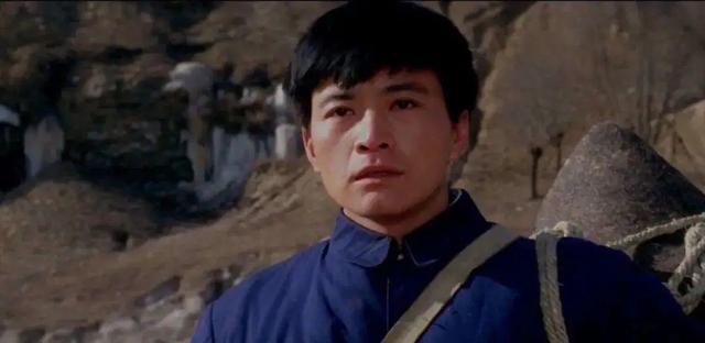 人生,人生有许多难关要过是什么歌(重读路遥《人生》图片) 人生,人生有许多难关要过是什么歌(重读路遥《人生》图片)