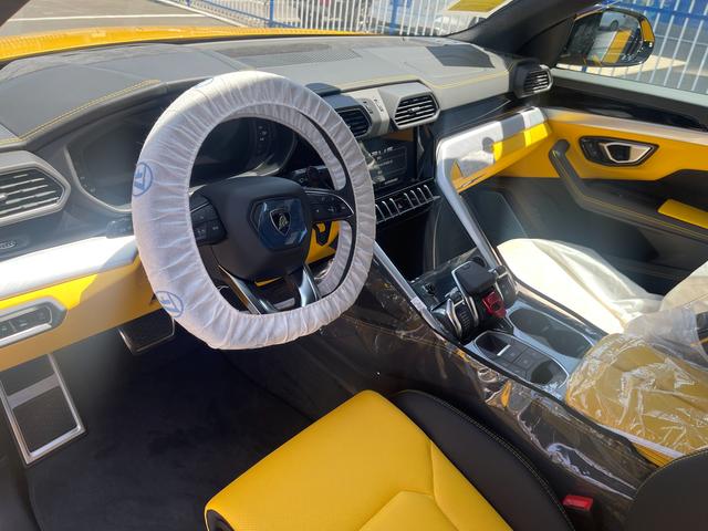 兰博基尼跑车多少钱一台，兰博基尼跑车多少钱一台汽车（兰博基尼行情也不行了）