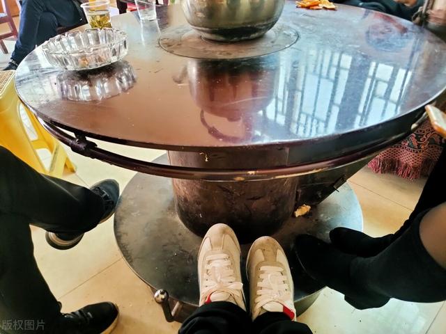 冬天农村取暖用什么好 农村取暖方式有哪些，冬天农村取暖用什么好（农村禁了柴火炉）