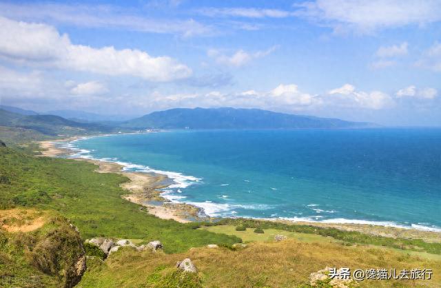 台湾垦丁有个知名景点，名字起得挺奇怪，是划分东海南海的分界线