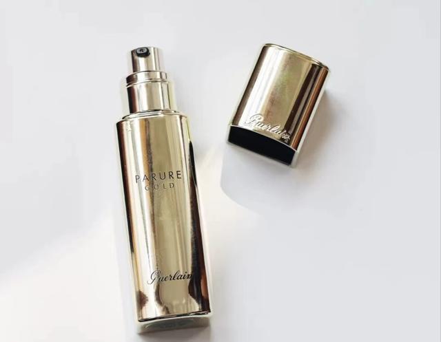 娇兰金钻粉底液，娇兰金钻塑颜粉底液遮瑕力如何（公认好用的5款贵妇粉底液）