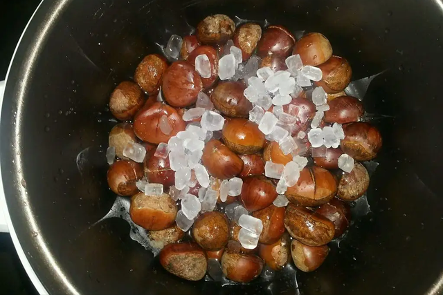炒板栗简单实用版怎么做，想吃糖炒栗子不用买