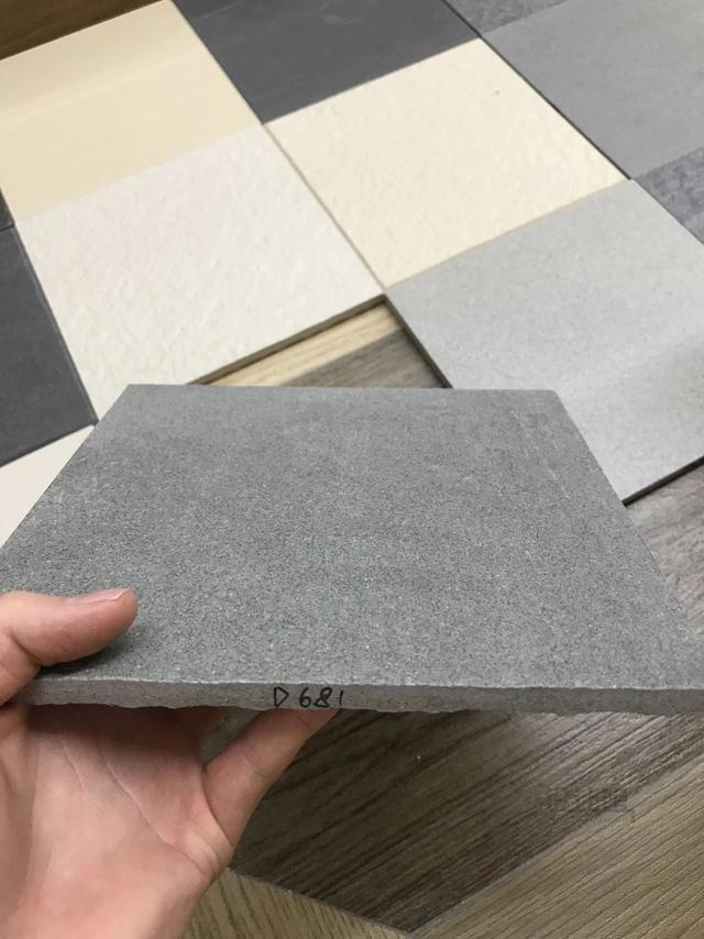 磁砖和瓷砖的区别，磁砖和瓷砖的区别在哪里（如果再铺一次瓷砖）