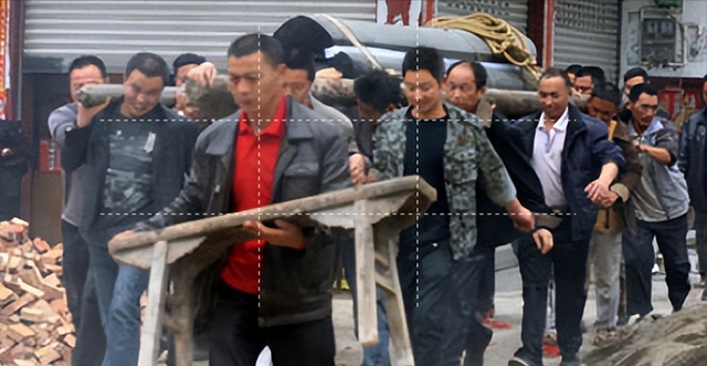 为什么埋葬逝者，抬的棺木中间不能落地，为什么埋葬逝者（为什么下葬途中棺材不能落地）