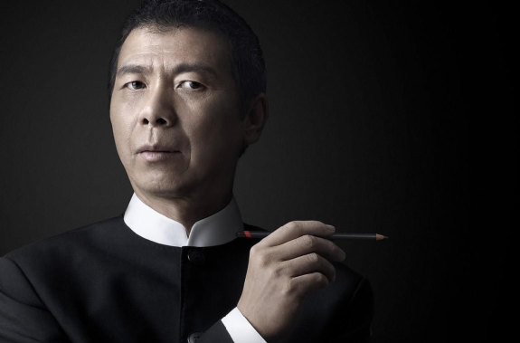 白云黑土是什么梗，我是白云我是黑土是什么梗（9位各具风格的总导演）