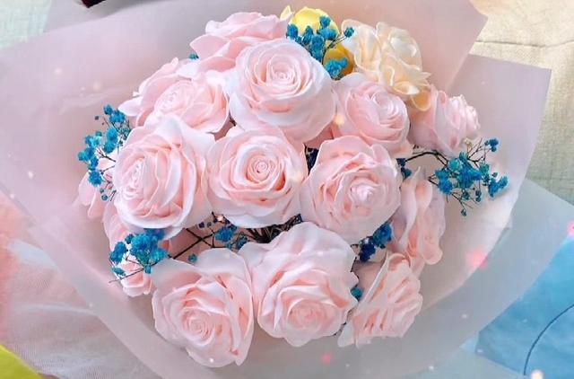 橡皮泥手工制作花朵，橡皮泥手工制作玫瑰花（粘土玫瑰花教程）