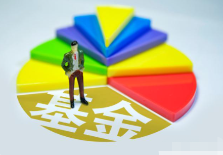 散戶買etf好還是基金好(股票與基金選誰更好)