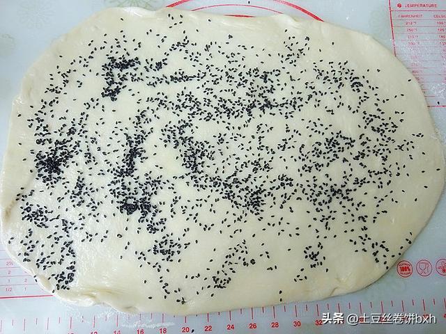 死面饼的做法大全，北方死面烙大饼的做法（这饼不用发面真省事）