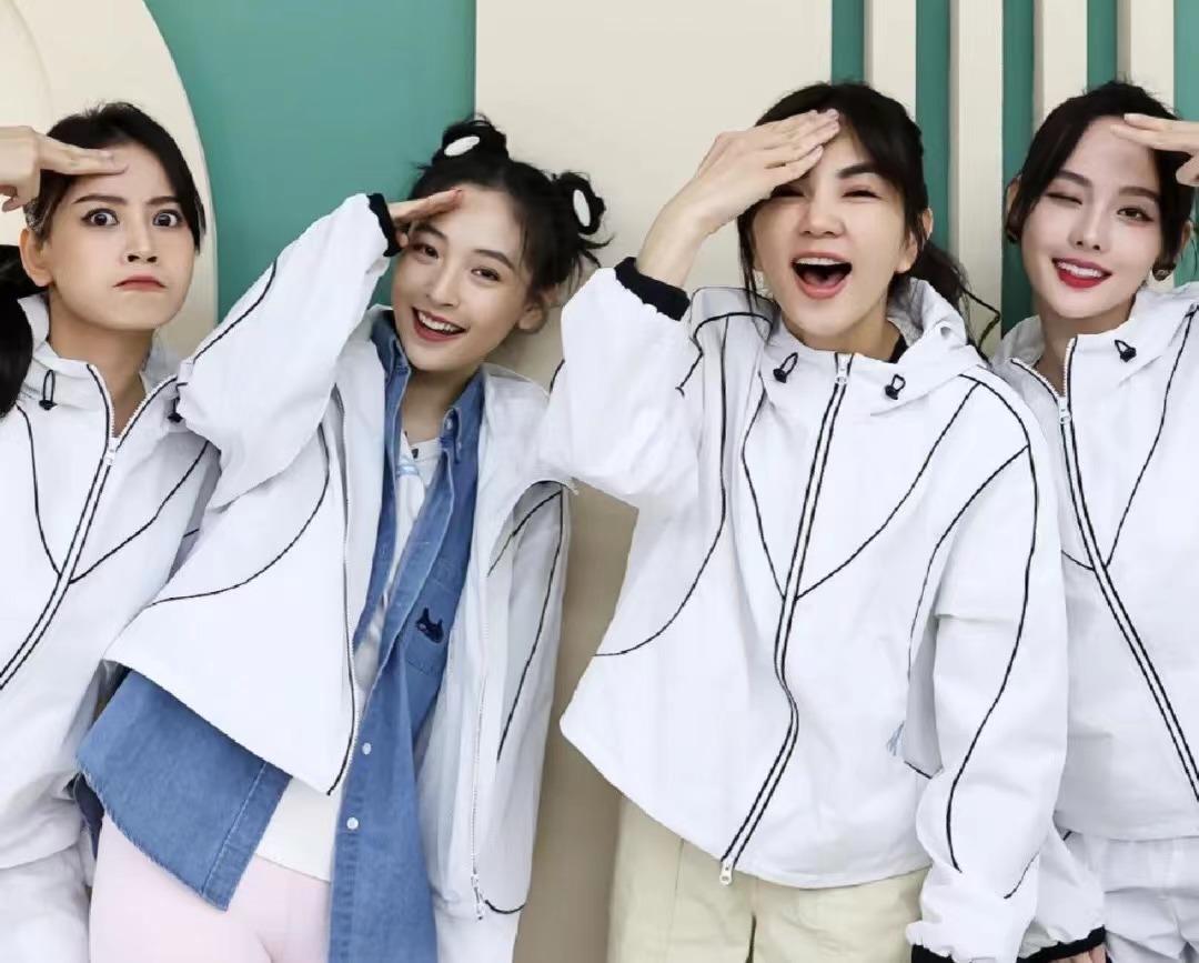 一丝不挂的美女(女明星集体被套路) - 赤虎壹号