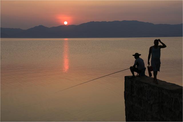 抚仙湖旅游，抚仙湖旅游攻略（胡言摄影抚仙湖16年的50幅照片）