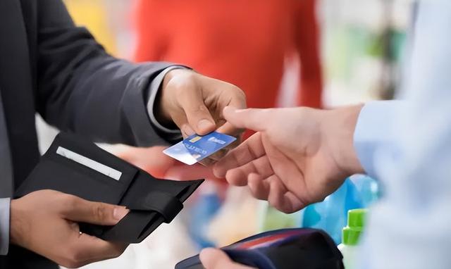 额度高又好申请的信用卡,邮政储蓄10万无息贷款(三种信用卡办卡方式都