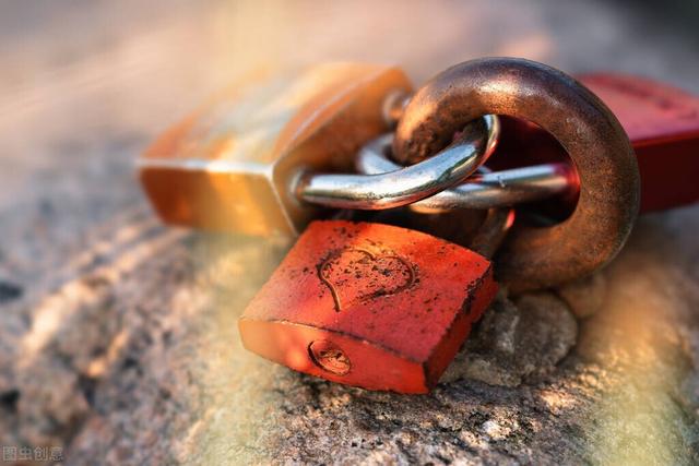 爱情短句唯美6字，只字不提爱,句句都是爱（关于爱情的唯美句子）