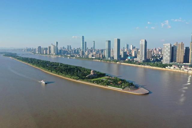 长沙旅游攻略，长沙旅游攻略美食（1000元玩转长沙3天2晚旅游攻略来了）