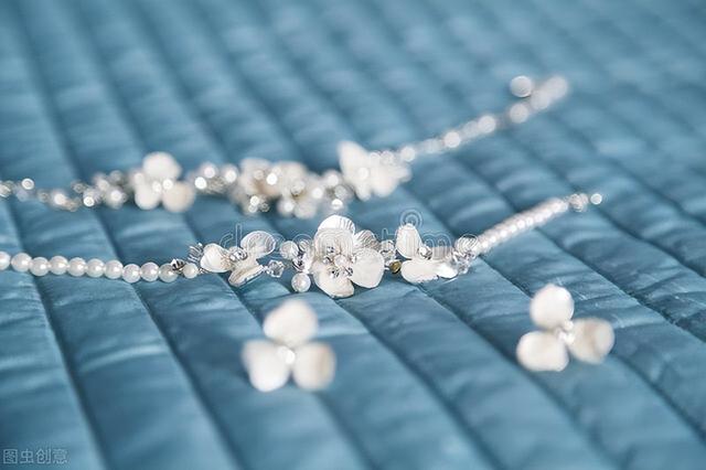 项链断了小妙招，金项链不小心扯断了怎么办（银项链怎么清洗）