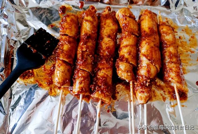 烤面筋的制作方法，微波炉烧烤面筋的制作方法（想吃街边烤面筋的不用出去买）