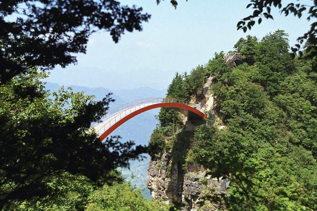 神农架旅游攻略，神农架旅游攻略自驾游（湖北神农架六大景点）