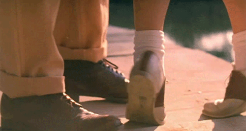 示爱是什么意思，示爱的表现是什么（别再用“喜欢”表白了）