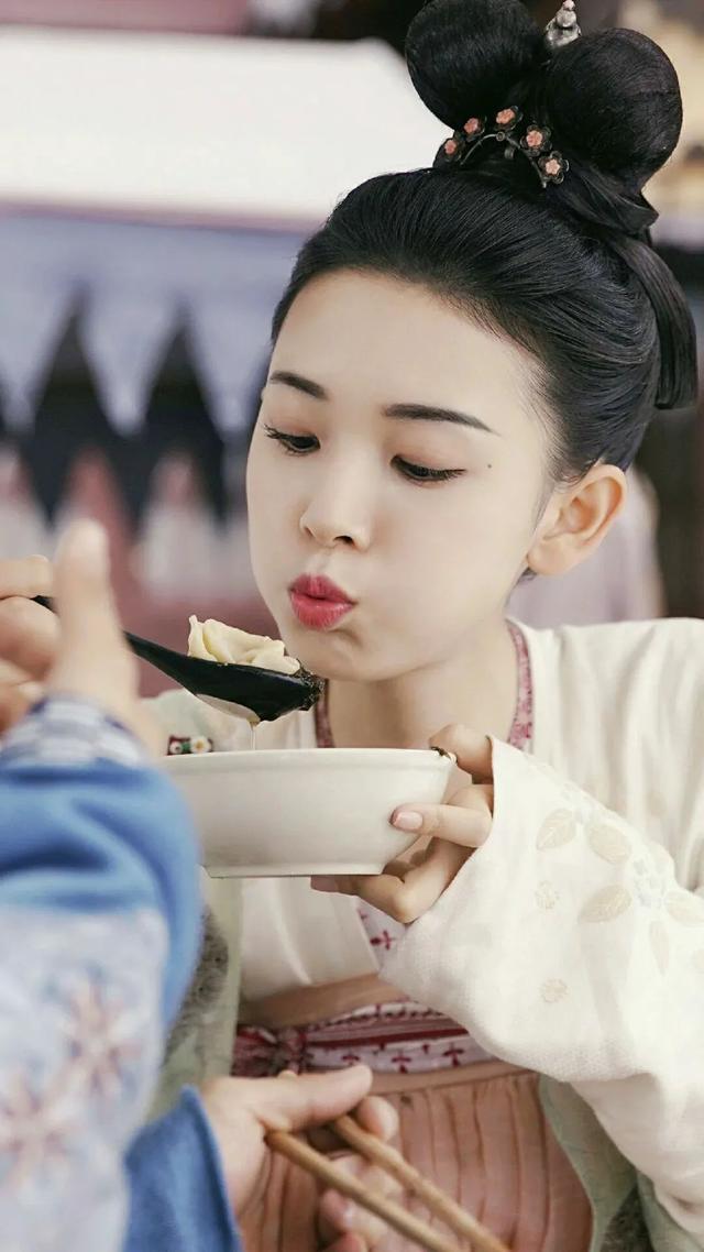 有气质女人晚安说说，有气质女人晚安说说图片大全（精选美女明星手机壁纸合集）