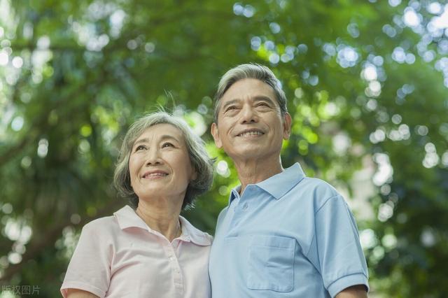 夫妻生活怎样才能让男人越来越爱你，怎样让老公越来越爱你（“这六个技巧”知道了男女间会更加相爱）