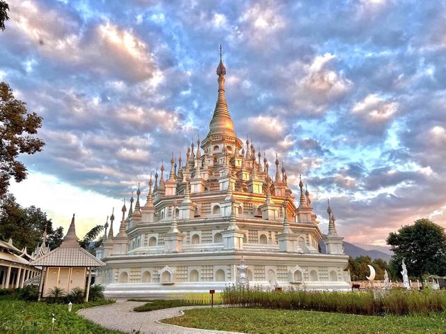 云南芒市旅游景点，云南芒市旅游景点简介（云南这座被遗忘的边境小城）