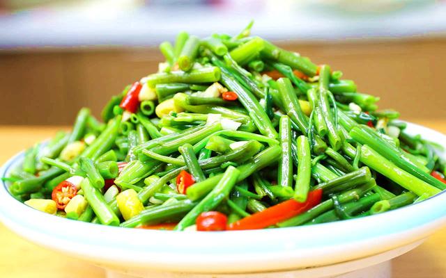 菠菜和什么菜搭配是最佳，菠菜十种最佳吃法（把全家老小钙都补足了）